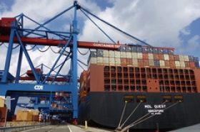 container-1097206_640